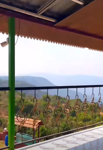 109-hotel-resort-04ba3db8-5613-4d71-b343-6c5d21f03843.png