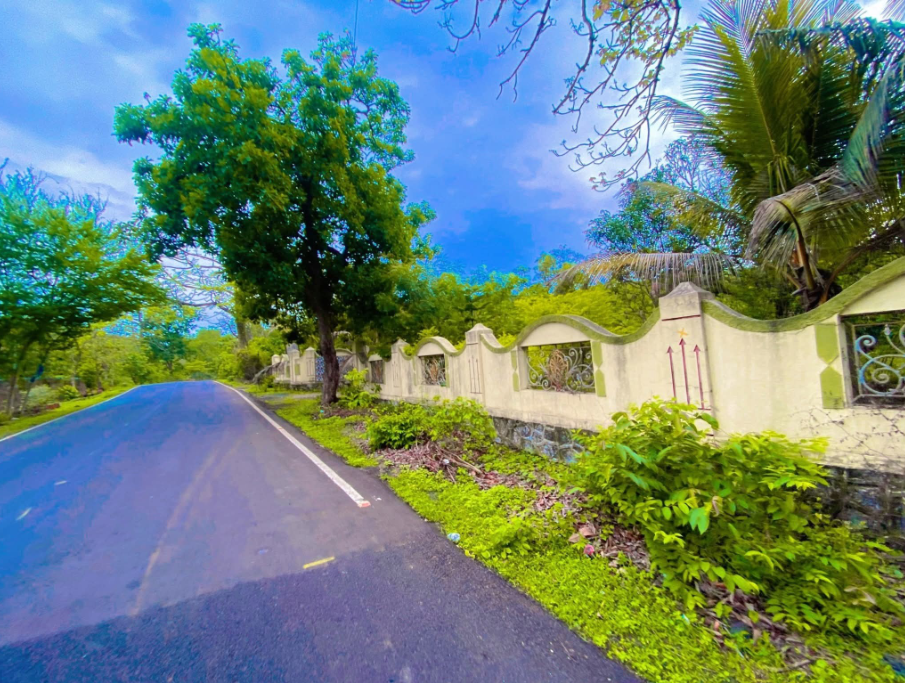 114-farmhouse-plot-ac10b235-75c1-4bed-aa05-508f2588f40e.png