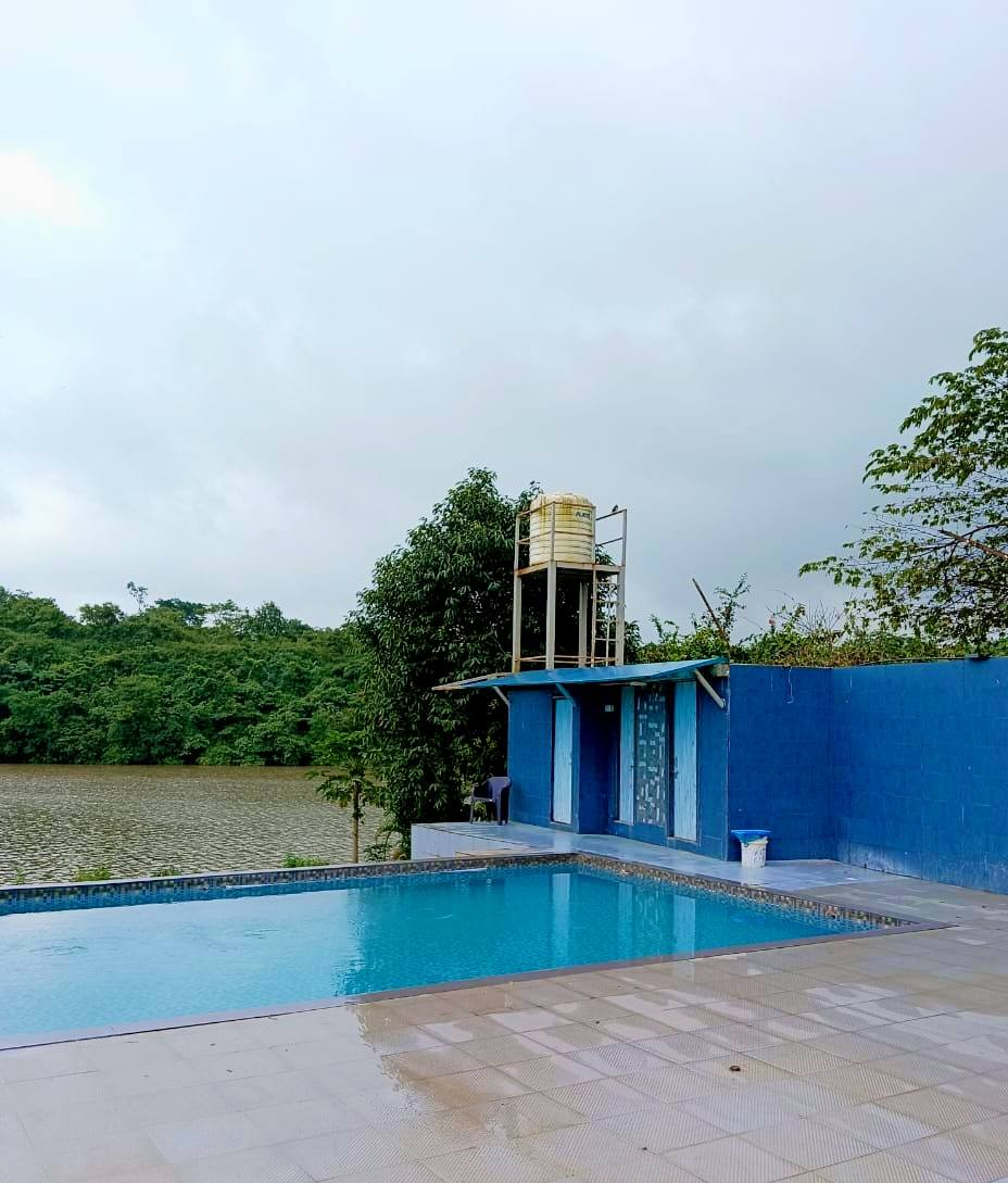 119-hotel-resort-1366d1bc-94cb-40cf-a48c-5a0e3cfce6aa.png