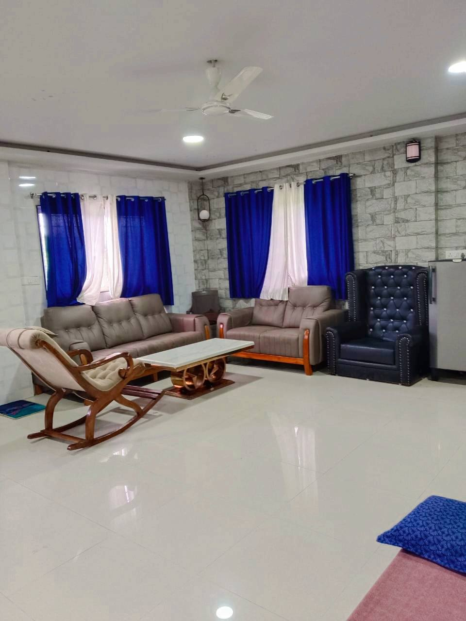 119-hotel-resort-e6b601f0-f305-4962-ae69-0493fa5c71a5.png