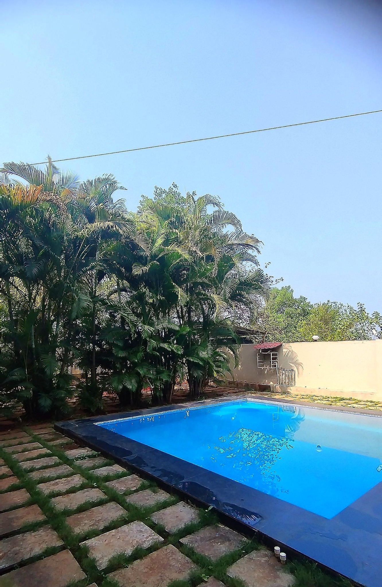 155-hotel-resort-9048352a-0f40-4e77-9168-f3a996cf6711.png