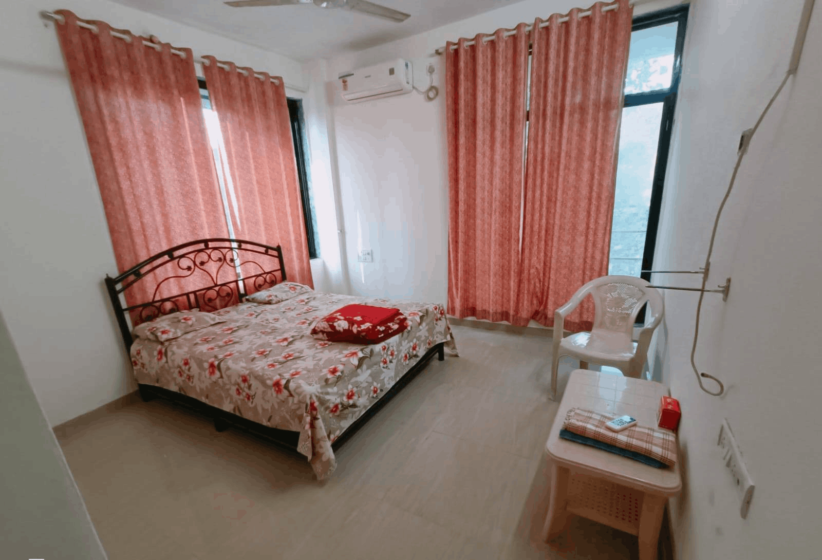 171-hotel-resort-14f7c79c-d5f8-4d9a-a583-5b57ba3f660f.png