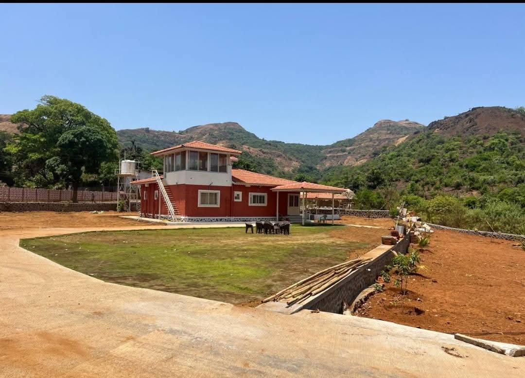 541-farmhouse-plot-18213d80-b67b-494d-8eb6-ea67203106a5.jpg