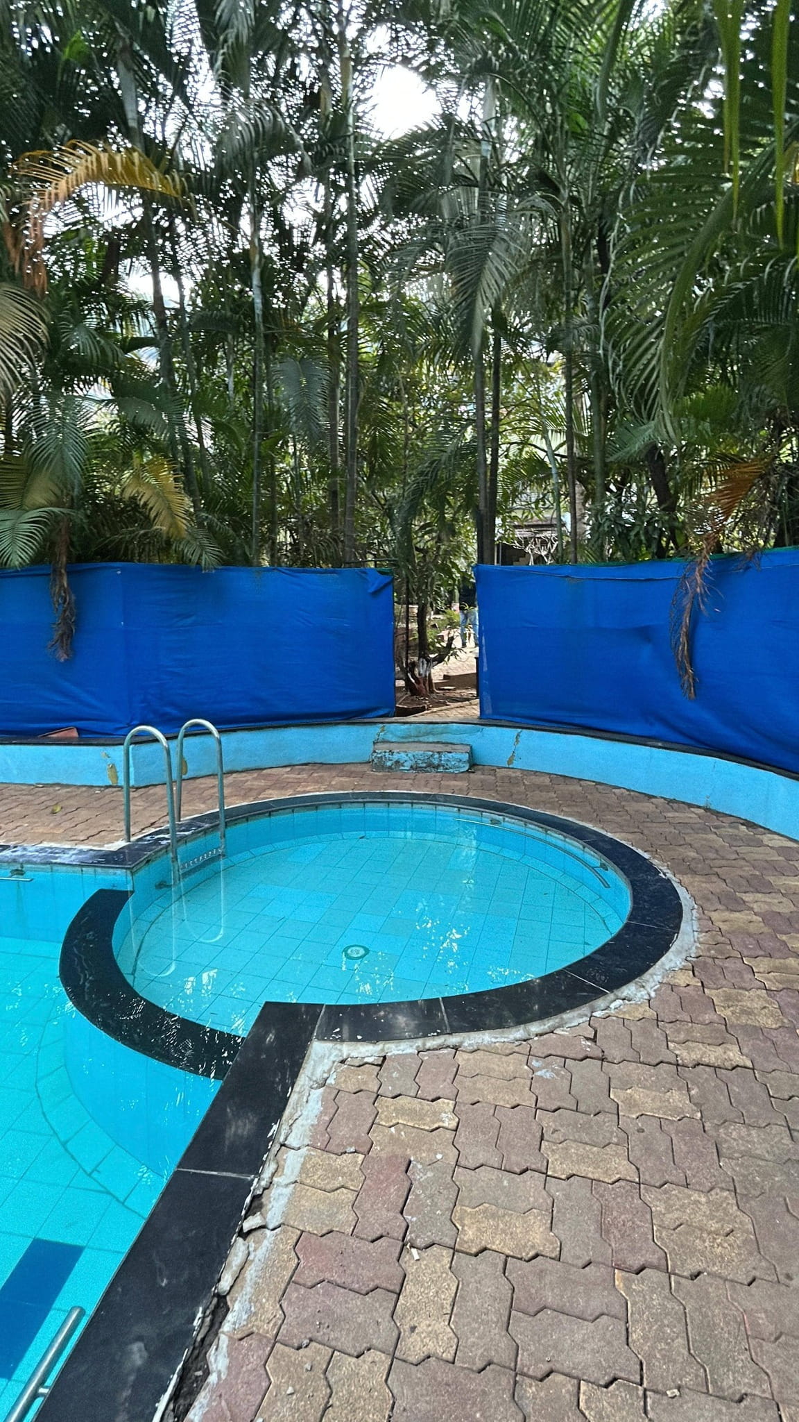 542-hotel-resort-fd95155e-e0e2-4887-9844-937754186f3c.jpg
