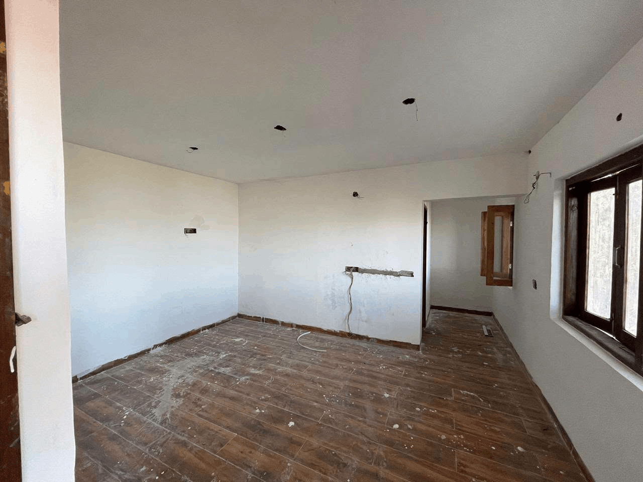 571-bungalow-2d6aa5d1-6640-4790-81d3-620b1273c603.png