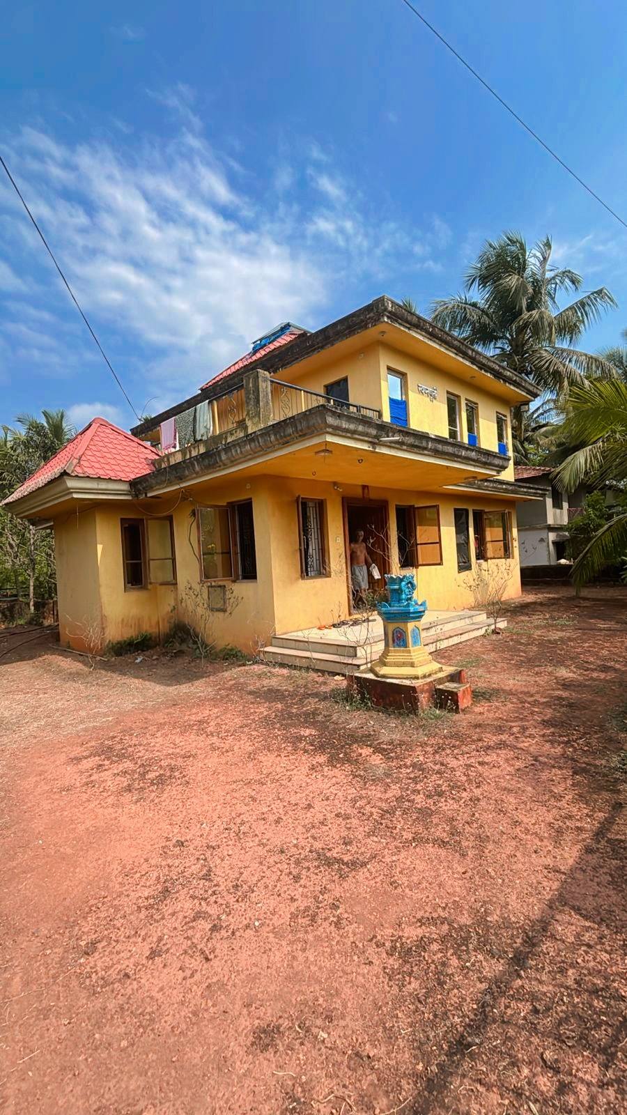 Goa-Aronda - 14 Gunthe Wadi with 4 BHK (2400 SQFT) Bungalow for Sale