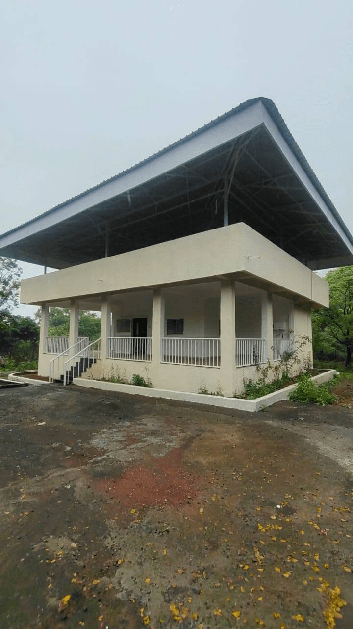 Mulshi-Tamhini Road - Half Acre Farm + 2000 SQFT Bungalow