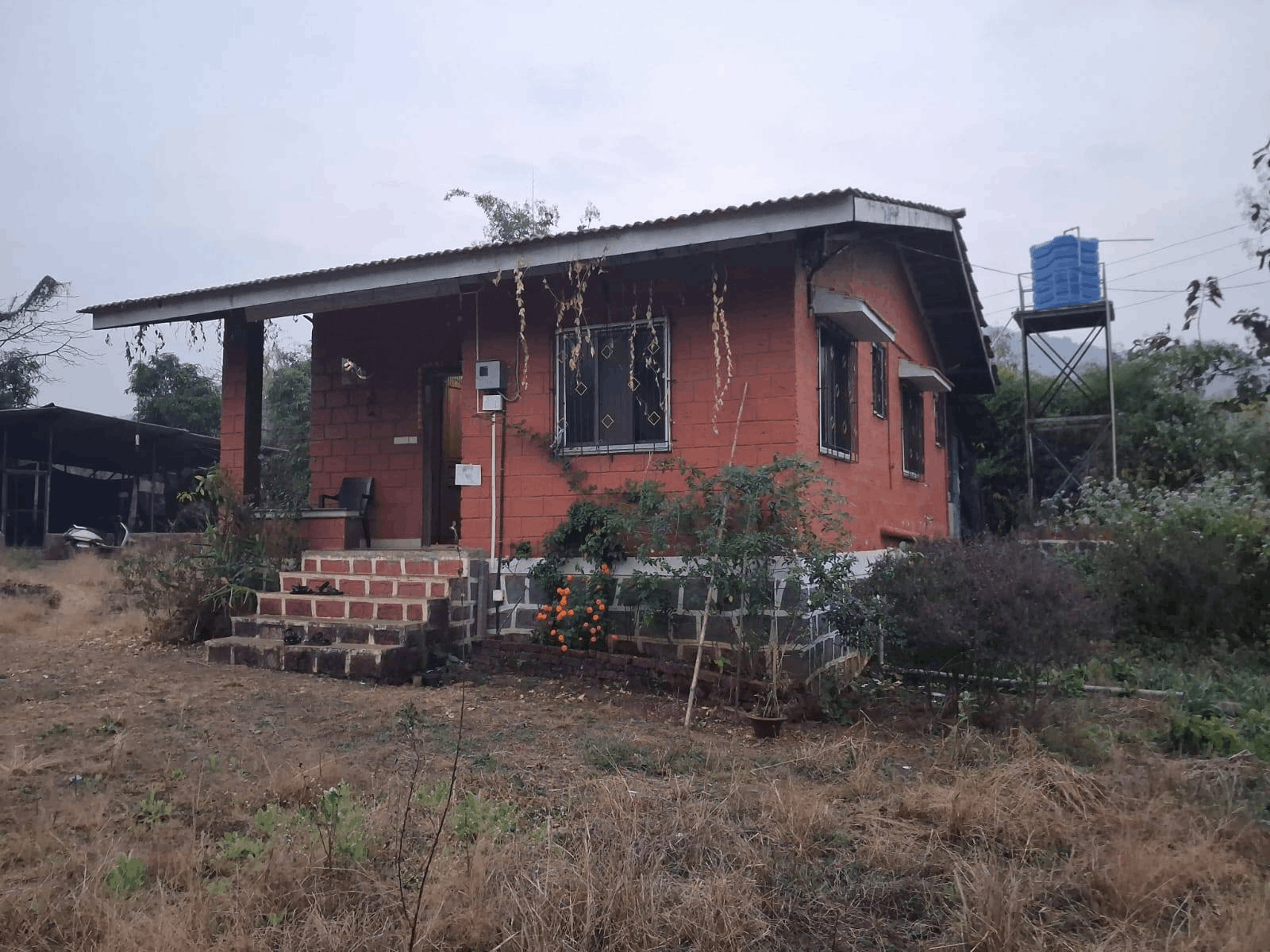 Konkan-Raigad-Tala - 25 Gunthe Farmhouse + 2 BHK(1000 SQFT) Bungalow for Sale